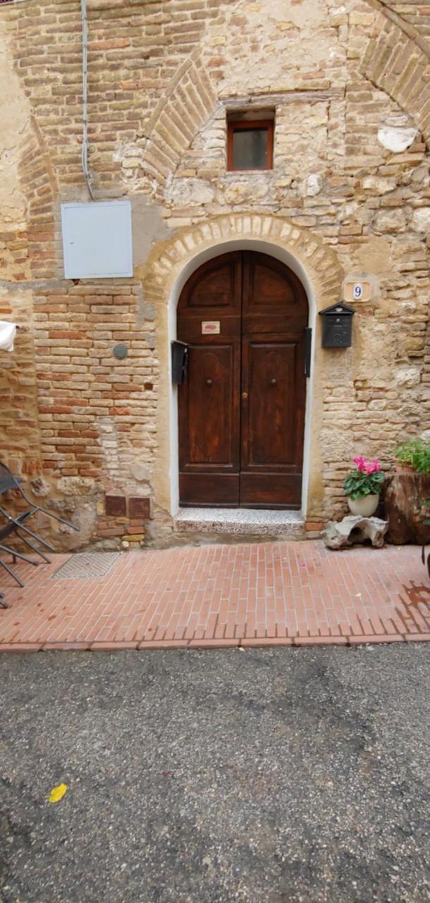 B&B Le Undici Lune San Gimignano Exterior foto